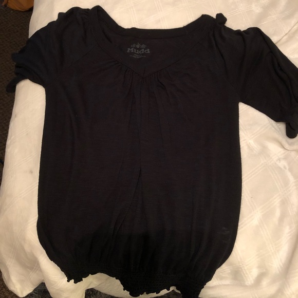 Black shirt - Picture 2 of 5